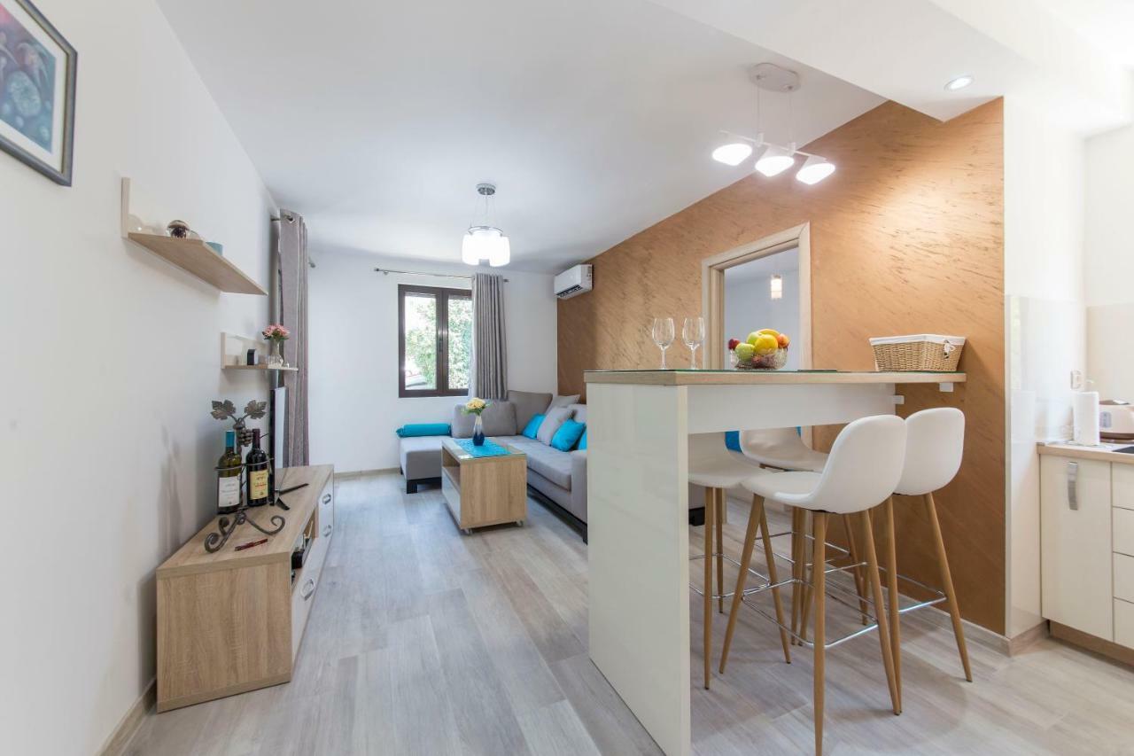 Medusa Apartment *